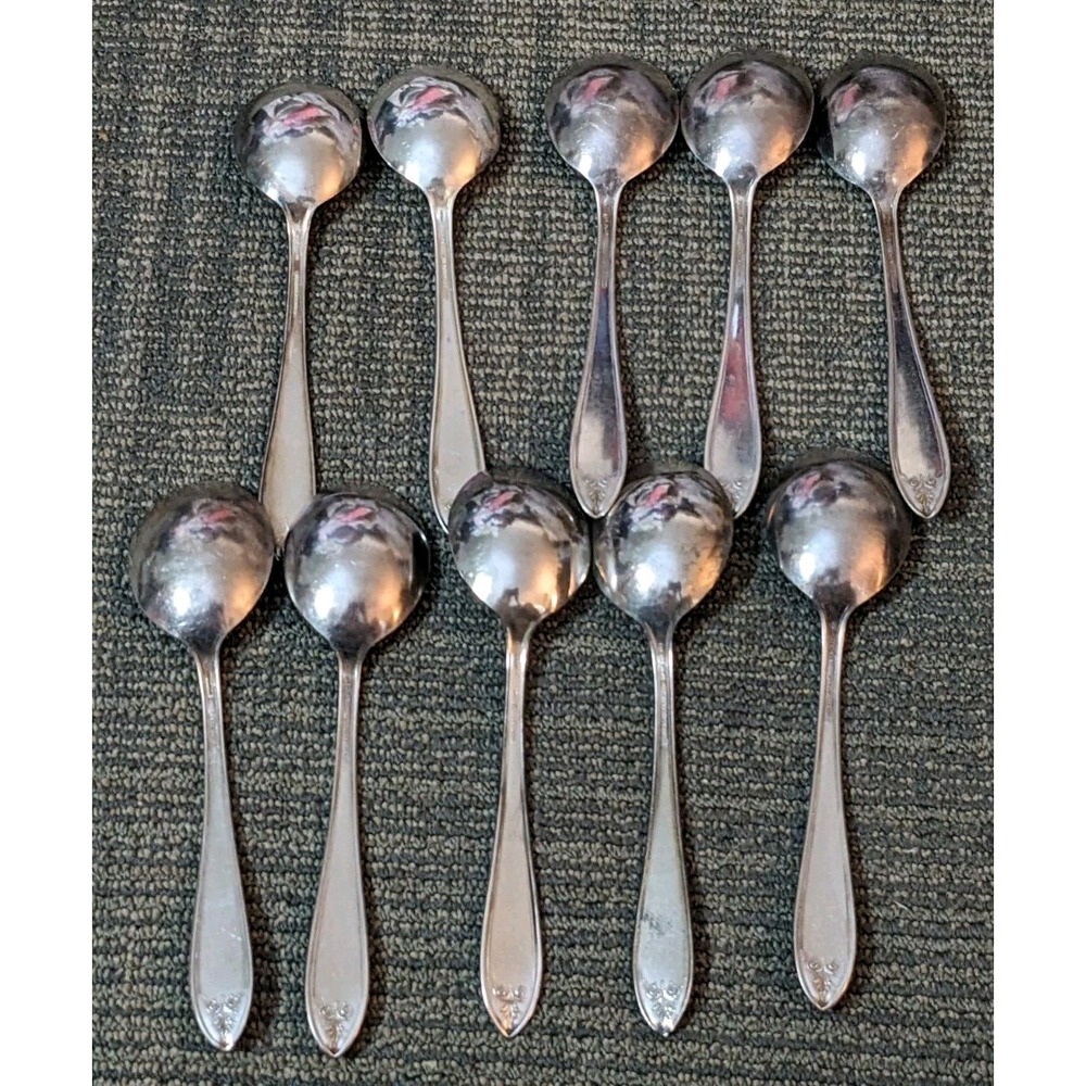 International Wm Rogers AA 10 TRIUMPH Silverplate Gumbo Soup Spoons 7" READ - Picture 2 of 7